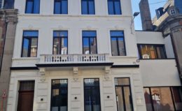 Façade rénovée du coliving de la rue Saintraint à Namur