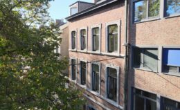 Façade de l’immeuble de kots et studios, rue Grafé à Namur